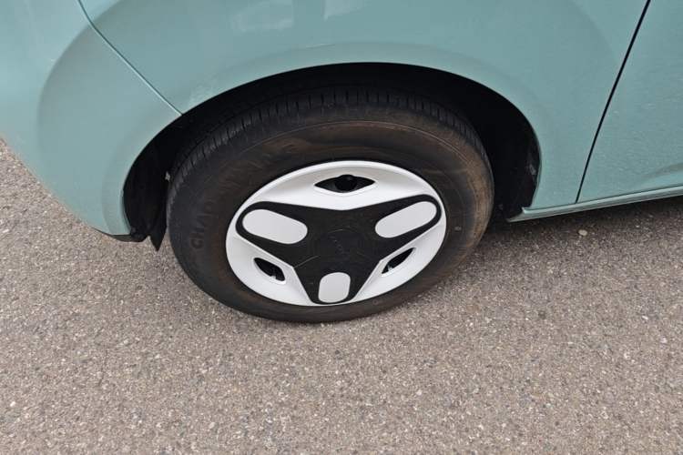Used Geely Galaxy Panda 2025 210km Panda Rider Left Front Wheel Hub