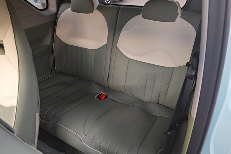 Used Geely Galaxy Panda 2025 210 km – Yuanqi Bear Left Rear Seat