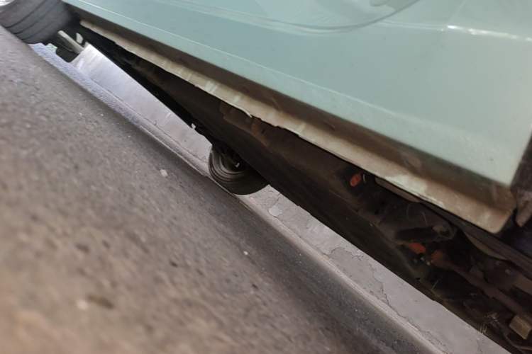 Used Geely Galaxy Panda 2025 210 km – Yuanqi Bear Left Side Sill