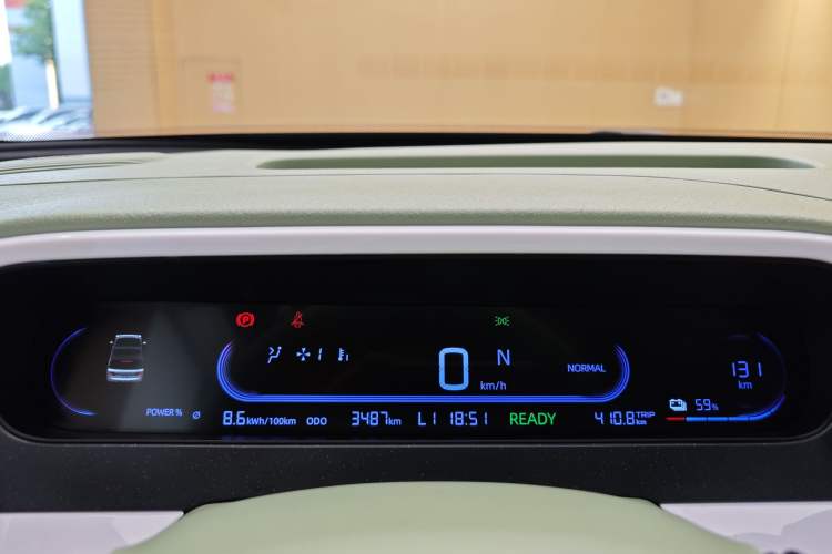 Used Geely Galaxy Panda 2025 210 km – Yuanqi Bear Odometer Close Up
