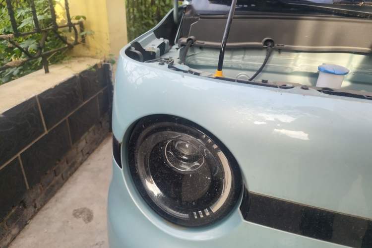 Used Geely Galaxy Panda 2025 210 km – Yuanqi Bear Right Front Headlight
