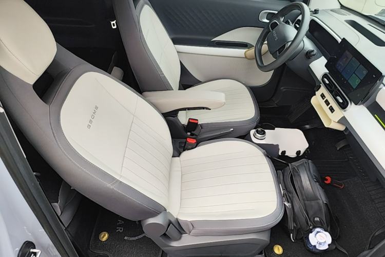 Used Geely Galaxy Panda 2025 210km Panda Kart Right Front Seat
