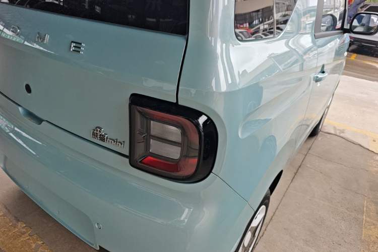 Used Geely Galaxy Panda 2025 210 km – Yuanqi Bear Right Rear Taillight