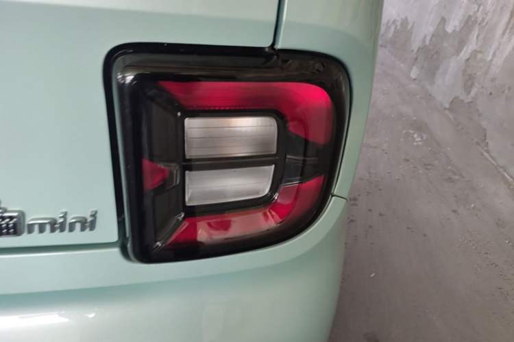 Used Geely Galaxy Panda 2025 210 km – Yuanqi Bear Right Rear Taillight