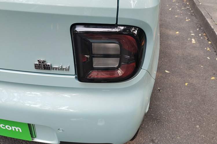 Used Geely Galaxy Panda 2025 210 km – Yuanqi Bear Right Rear Taillight