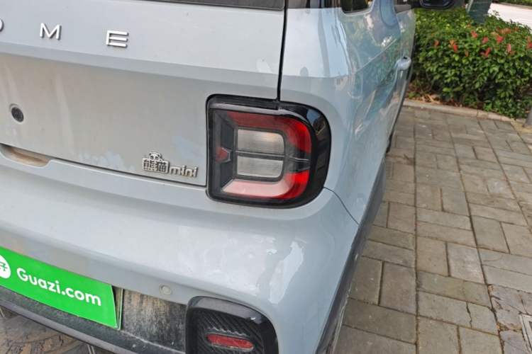 Used Geely Galaxy Panda 2025 210km Panda Kart Right Rear Taillight