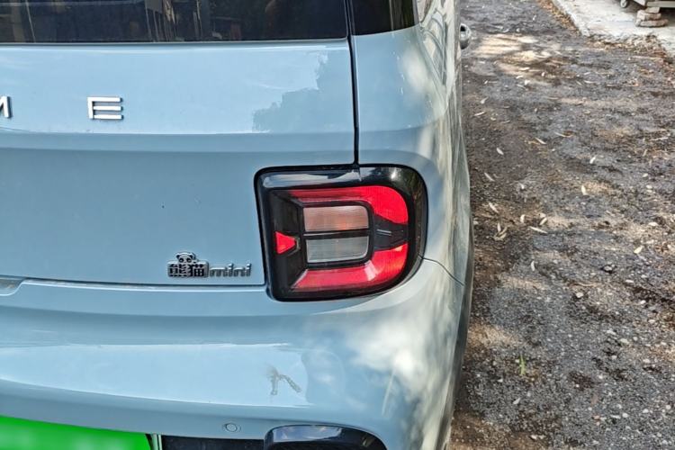 Used Geely Galaxy Panda 2025 210km Panda Kart Right Rear Taillight