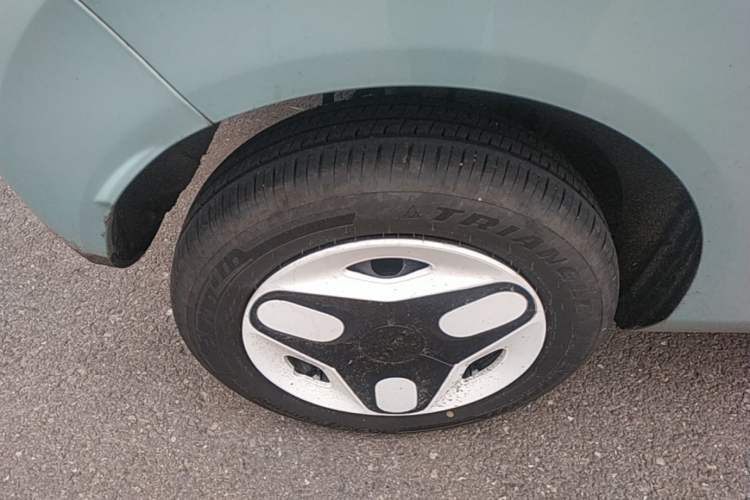 Used Geely Galaxy Panda 2025 210 km – Yuanqi Bear Right Rear Wheel Hub