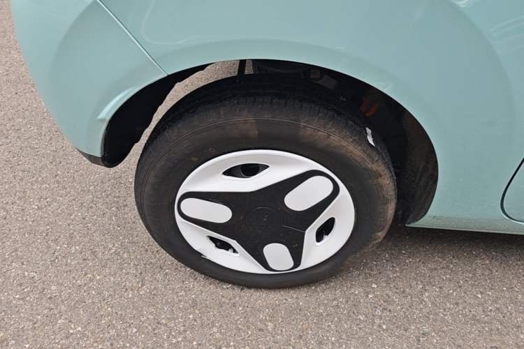 Used Geely Galaxy Panda 2025 210km Panda Rider Right Rear Wheel Hub