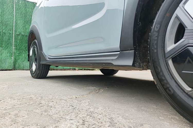 Used Geely Galaxy Panda 2025 210km Panda Kart Right Side Sill