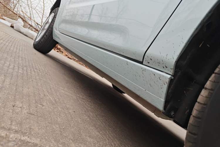 Used Geely Galaxy Panda 2025 210 km – Yuanqi Bear Right Side Sill