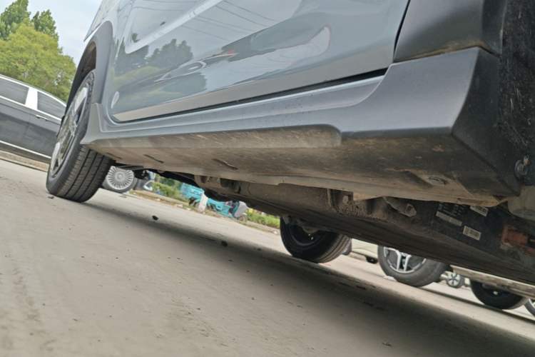 Used Geely Galaxy Panda 2025 210km Panda Kart Right Side Sill