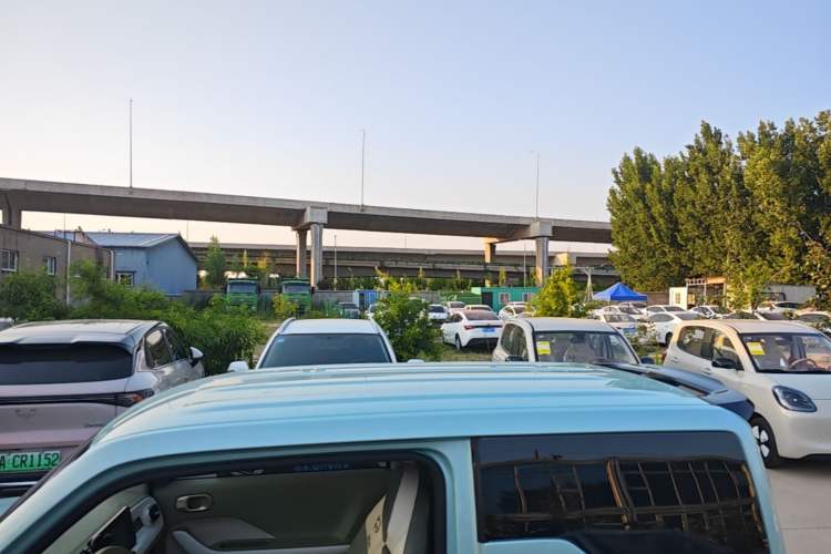 Used Geely Galaxy Panda 2025 210 km – Yuanqi Bear Roof