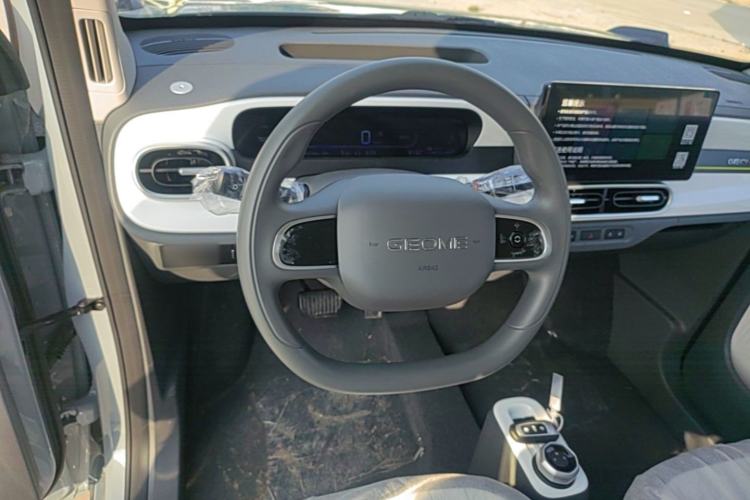 Used Geely Galaxy Panda 2025 210km Panda Kart Steering Wheel