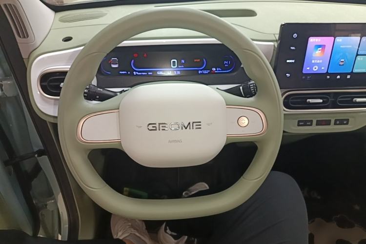 Used Geely Galaxy Panda 2025 210 km – Yuanqi Bear Steering Wheel