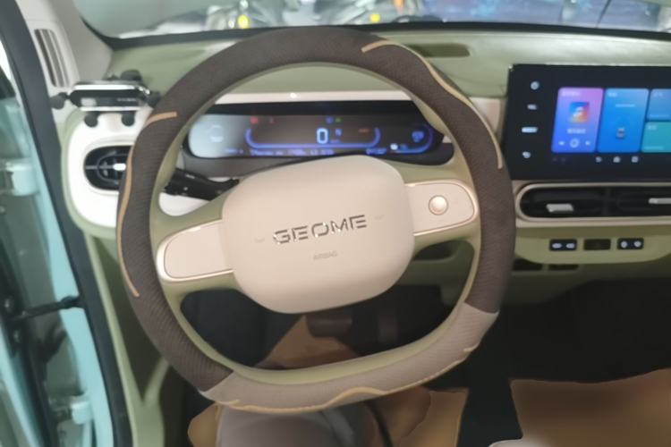 Used Geely Galaxy Panda 2025 210 km – Yuanqi Bear Steering Wheel