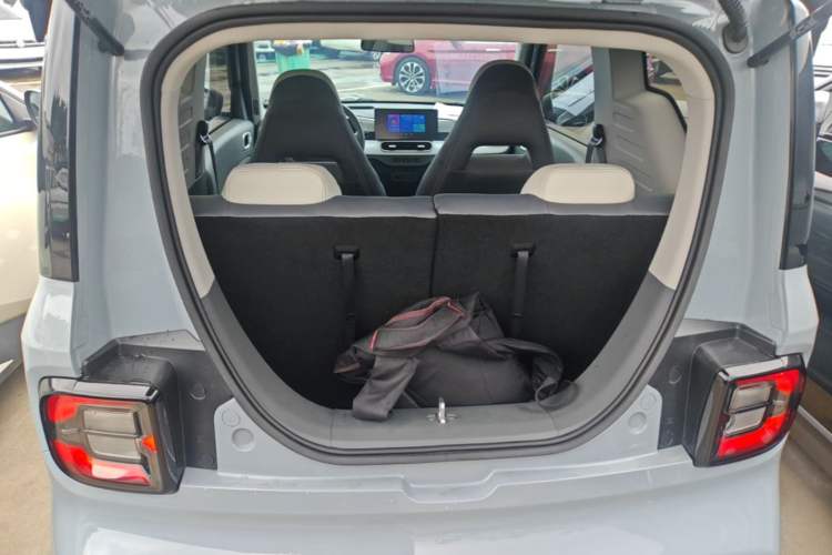 Used Geely Galaxy Panda 2025 210km Panda Kart Trunk