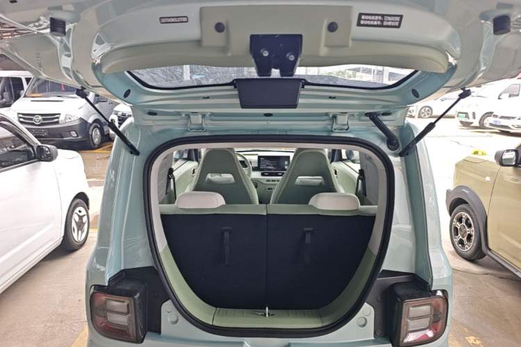 Used Geely Galaxy Panda 2025 210 km – Yuanqi Bear Trunk