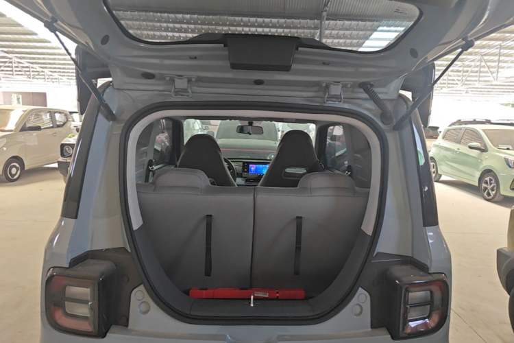 Used Geely Galaxy Panda 2025 210km Panda Kart Trunk