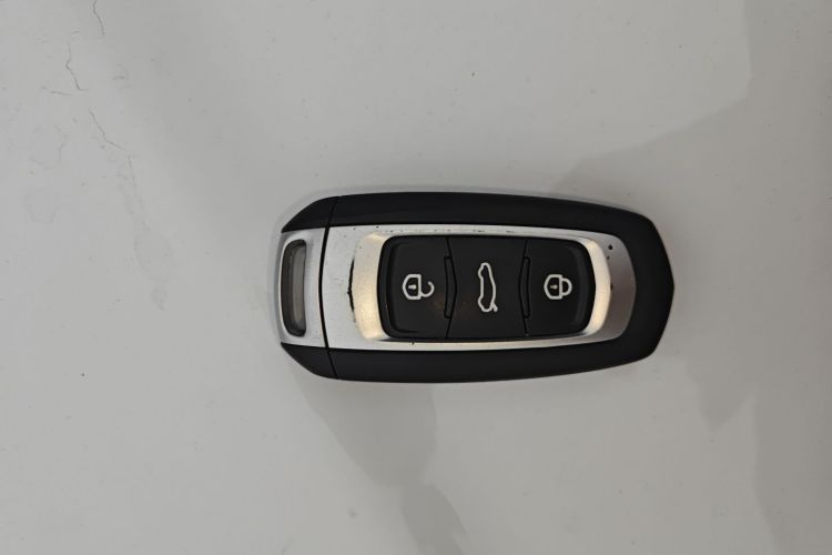 Used Geely Galaxy Panda 2025 210 km – Yuanqi Bear Vehicle Key