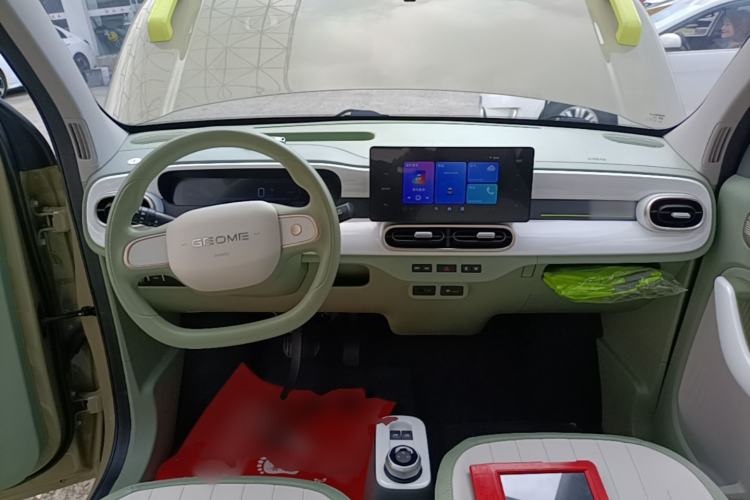 Used Geely Galaxy Panda 2025 210km Panda Rider Center Console