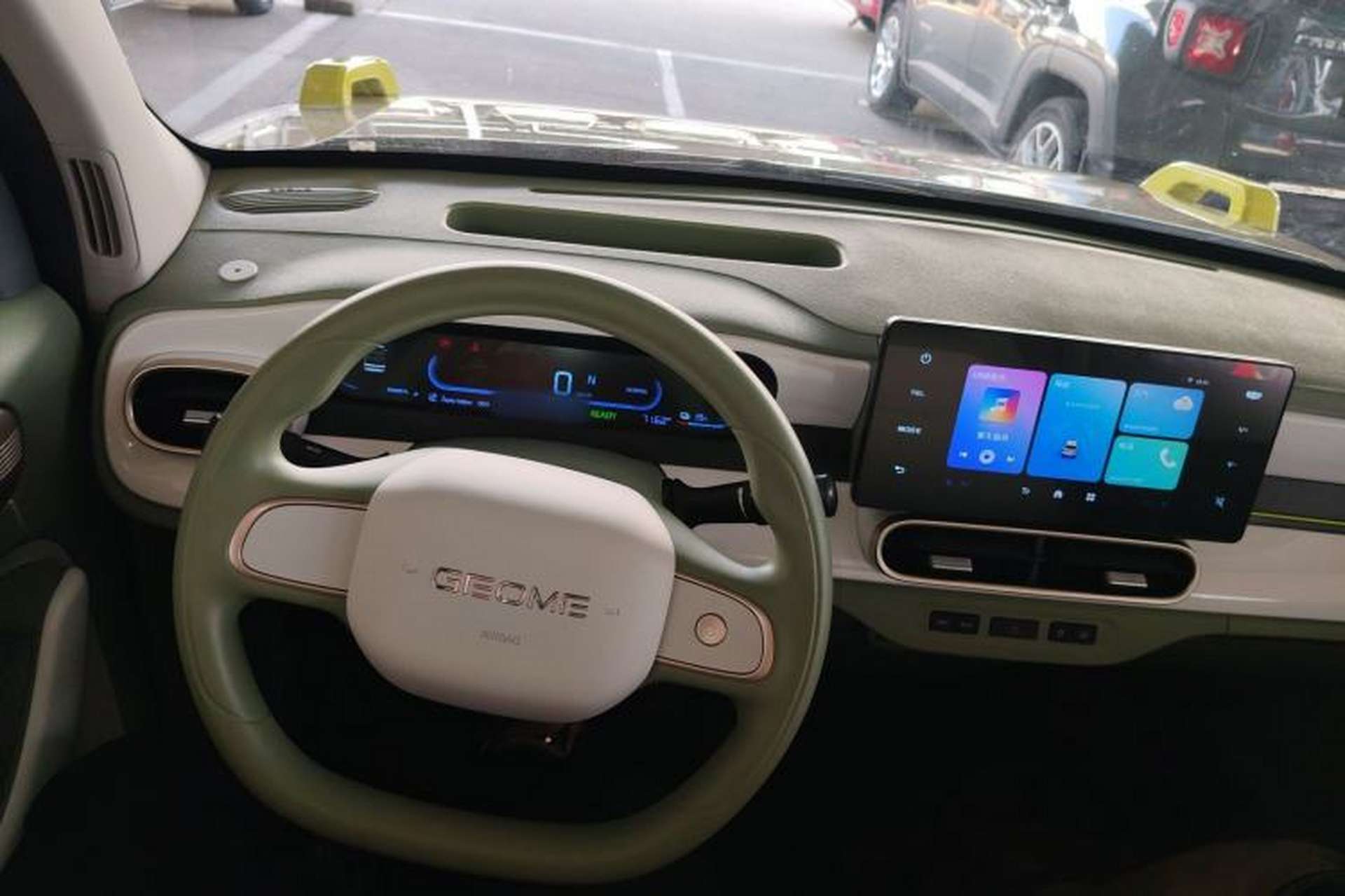 Used Geely Galaxy Panda 2025 210km Panda Rider Center Console