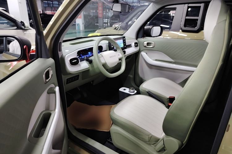 Used Geely Galaxy Panda 2025 210km Panda Rider Driver Seat