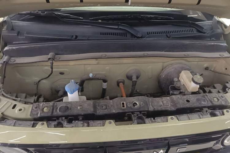Used Geely Galaxy Panda 2025 210km Panda Rider Engine Bay