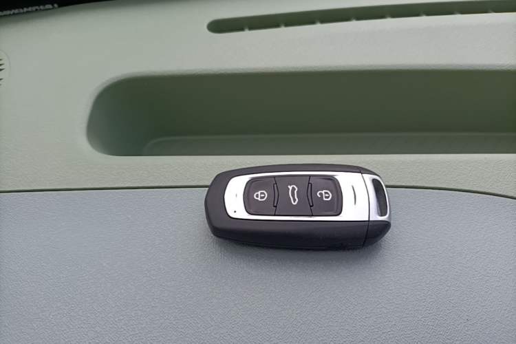 Used Geely Galaxy Panda 2025 210km Panda Rider Interior 1