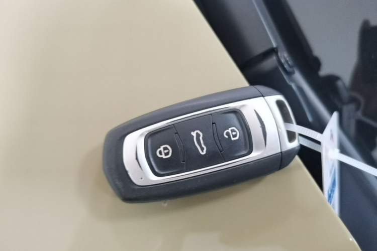 Used Geely Galaxy Panda 2025 210km Panda Rider Interior 1