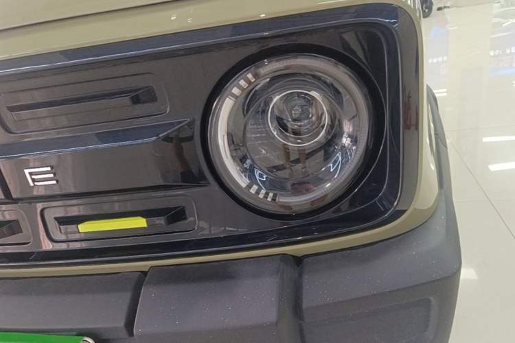 Used Geely Galaxy Panda 2025 210km Panda Rider Left Front Headlight