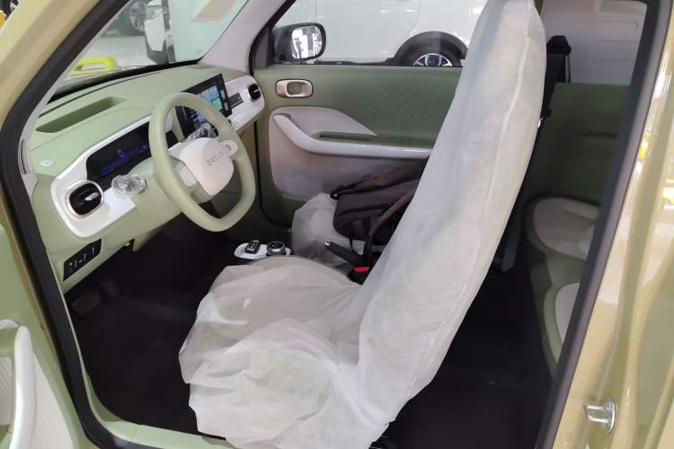 Used Geely Galaxy Panda 2025 210km Panda Rider Left Front Seat