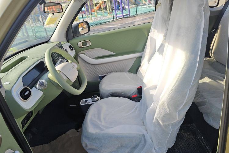 Used Geely Galaxy Panda 2025 210km Panda Rider Left Front Seat