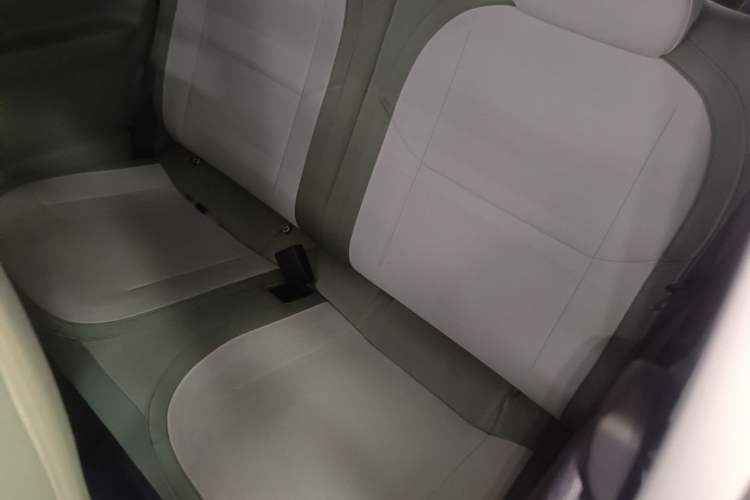 Used Geely Galaxy Panda 2025 210km Panda Rider Left Rear Seat