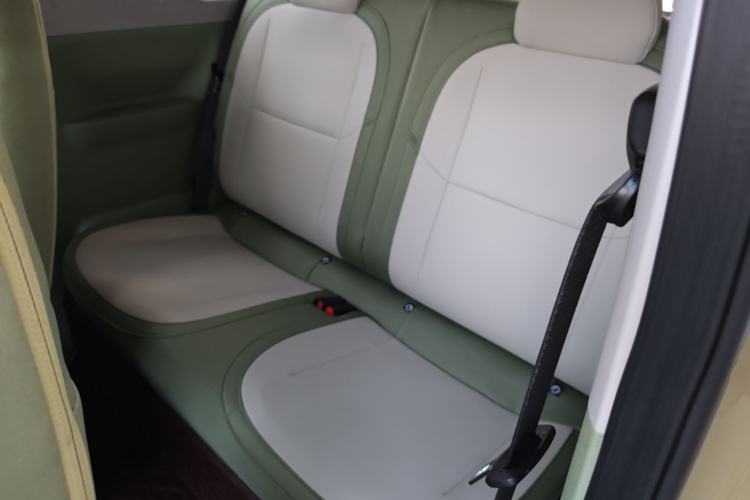 Used Geely Galaxy Panda 2025 210km Panda Rider Left Rear Seat