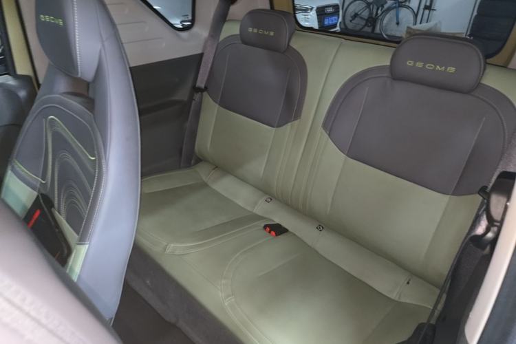 Used Geely Galaxy Panda 2025 210km Panda Rider Left Rear Seat