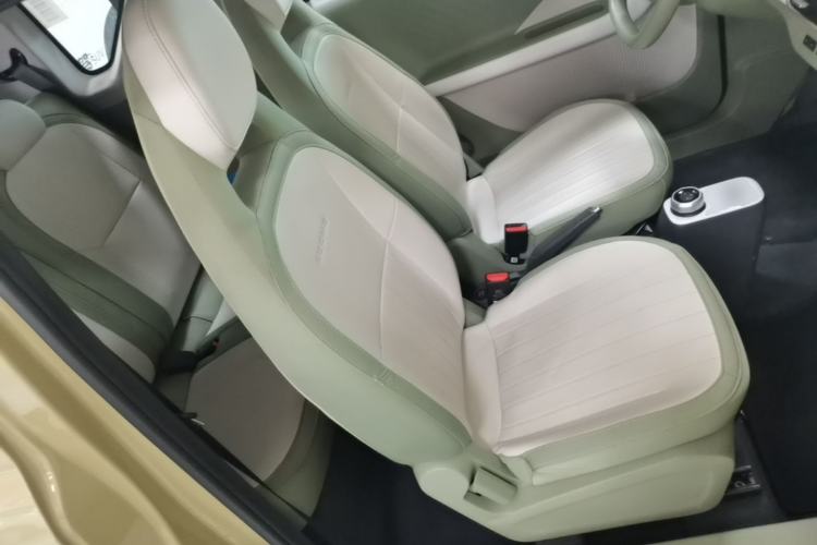 Used Geely Galaxy Panda 2025 210km Panda Rider Right Front Seat