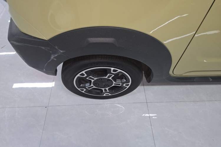 Used Geely Galaxy Panda 2025 210km Panda Rider Right Rear Wheel Hub