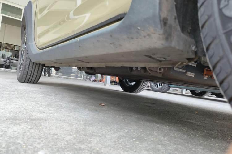 Used Geely Galaxy Panda 2025 210km Panda Rider Right Side Sill