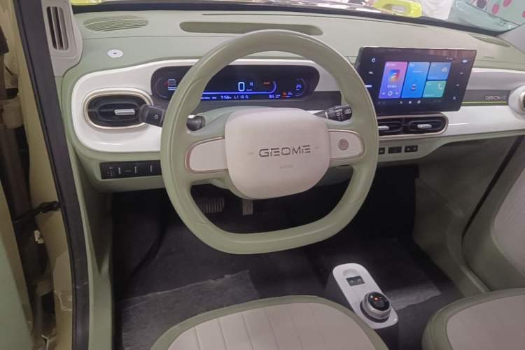 Used Geely Galaxy Panda 2025 210km Panda Rider Steering Wheel
