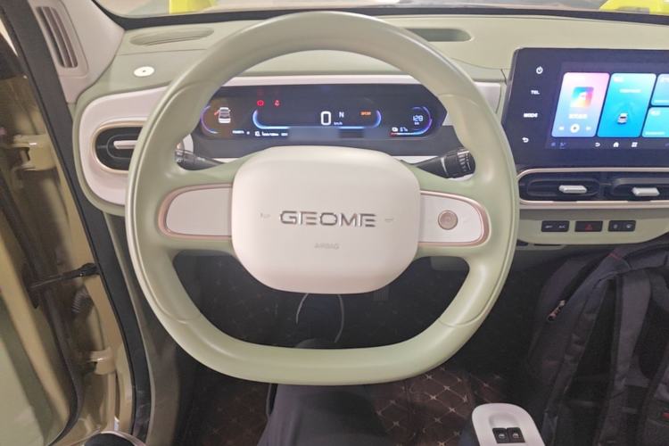 Used Geely Galaxy Panda 2025 210km Panda Rider Steering Wheel