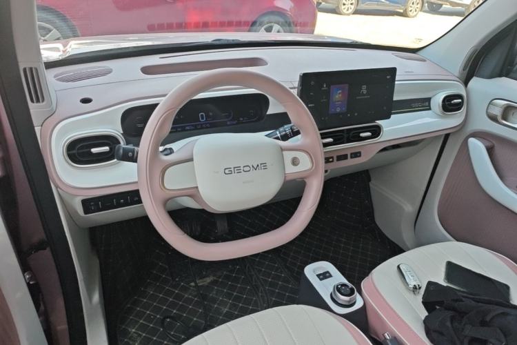 Used Geely Galaxy Panda 2025 210 km – Yuanqi Bear Center Console