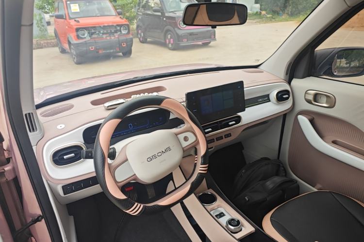Used Geely Galaxy Panda 2025 210 km – Yuanqi Bear Center Console