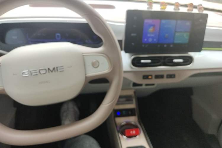 Used Geely Galaxy Panda 2025 210 km – Yuanqi Bear Center Console