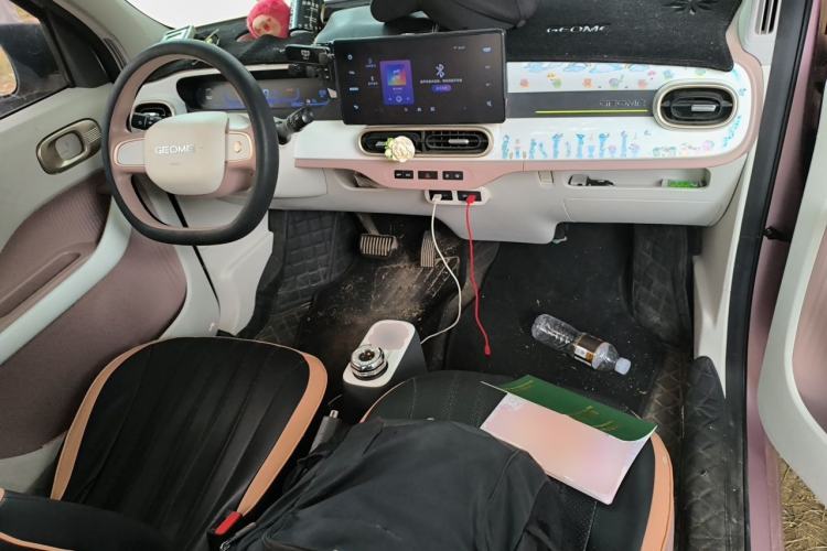 Used Geely Galaxy Panda 2025 210 km – Yuanqi Bear Center Console