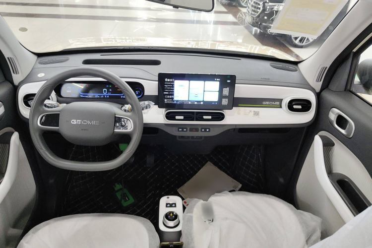 Used Geely Galaxy Panda 2025 210 km – Yuanqi Bear Center Console