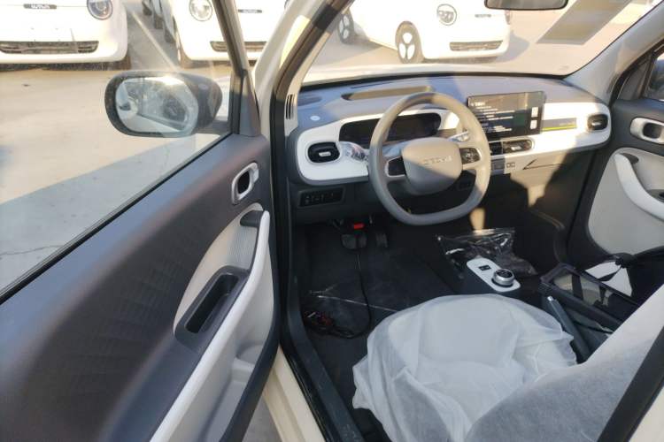 Used Geely Galaxy Panda 2025 210 km – Yuanqi Bear Driver Seat