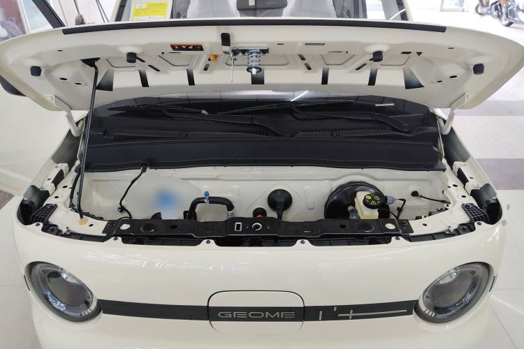 Used Geely Galaxy Panda 2025 210 km – Yuanqi Bear Engine Bay