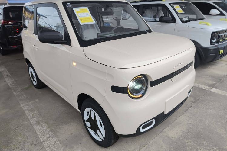 Used Geely Galaxy Panda 2025 210 km – Yuanqi Bear Front Right 45 Deg