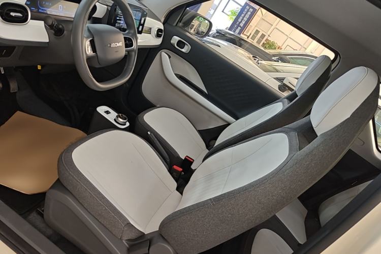 Used Geely Galaxy Panda 2025 210 km – Yuanqi Bear Left Front Seat